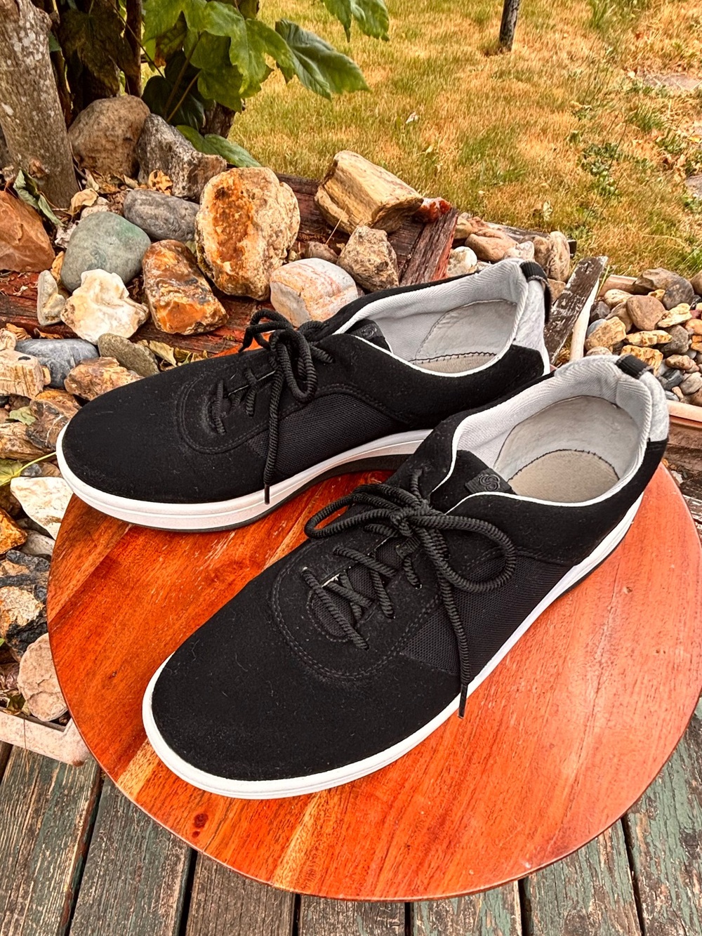 Cloudsteppers by Clarks Size 8.5 Black and White Low-Profile Women's Sneakers